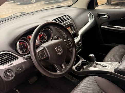 Used 2014 Dodge Journey SXT w/ Flexible Seating Group FWD image 10