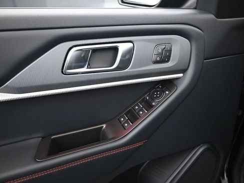New 2026 Ford Explorer ST RWD image 10