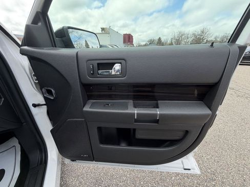 Used 2017 Ford Flex SEL w/ Equipment Group 202A image 31