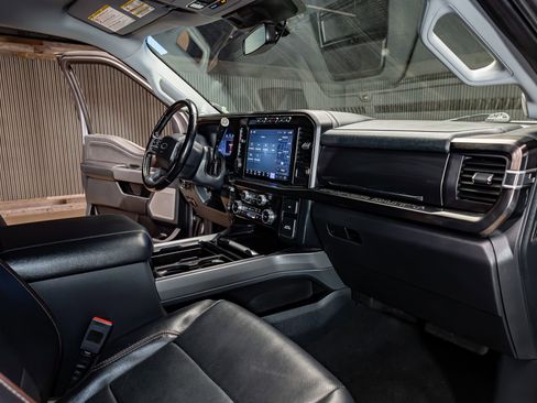 Used 2023 Ford F350 Lariat w/ Lariat Ultimate Package AWD/4WD image 14