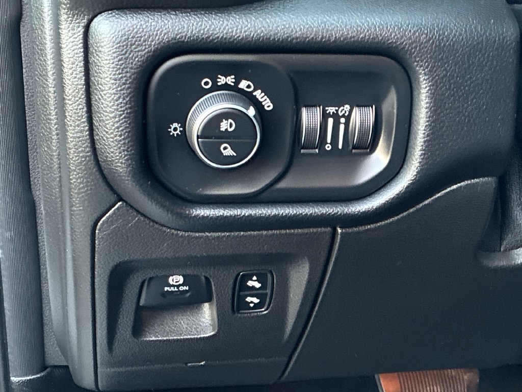 Used 2019 RAM 1500 Big Horn AWD/4WD image 25