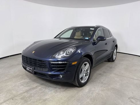 Certified 2018 Porsche Macan S image 1