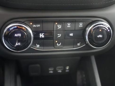 Used 2023 Chevrolet TrailBlazer LT w/ Convenience Package AWD/4WD image 15
