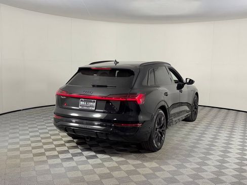 Used 2024 Audi Q8 e-tron Prestige w/ Prestige Package image 7