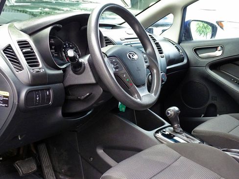 Used 2017 Kia Forte LX FWD image 17