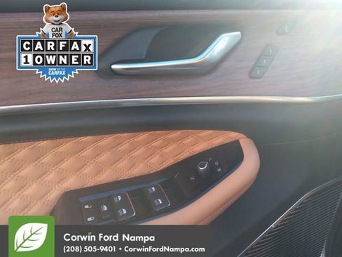 Used 2022 Jeep Grand Cherokee L Summit w/ Luxury Tech Group V image 11