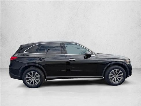 Certified 2025 Mercedes-Benz GLC 300 image 7