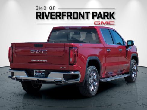 Used 2024 GMC Sierra 1500 SLT w/ SLT Premium Package AWD/4WD image 3
