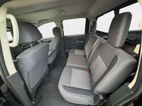 Used 2022 Nissan Titan S image 13