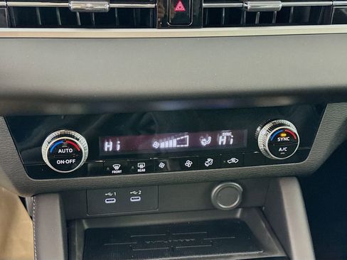 New 2026 Mitsubishi Outlander ES FWD image 16