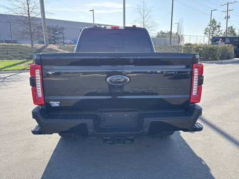 Used 2024 Ford F250 XLT w/ Black Appearance Package image 8