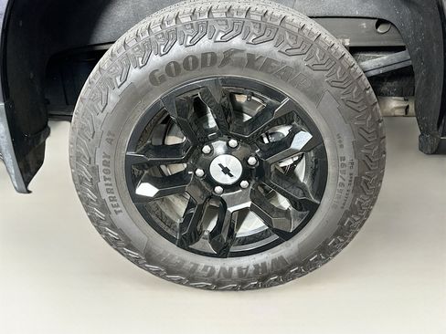 Used 2023 Chevrolet Silverado 1500 RST AWD/4WD image 11