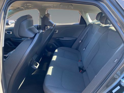Used 2025 Kia K4 FWD image 13