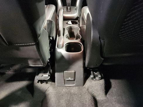 Used 2019 Chevrolet Trax LT w/ LT Convenience Package image 33