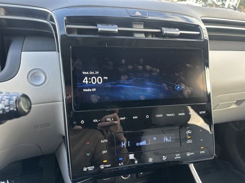 Used 2024 Hyundai Tucson Limited image 22