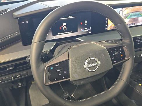 Used 2025 Nissan Murano SL AWD/4WD image 9