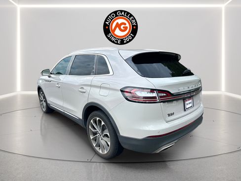 Used 2023 Lincoln Nautilus Reserve w/ Luxury Package AWD/4WD image 4