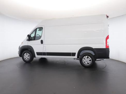 New 2024 RAM ProMaster 2500 w/ Quick Order Package 22G SLT image 20