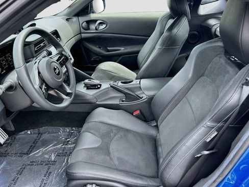 Certified 2024 Nissan Z Performance w/ Floor Mat Package RWD image 17