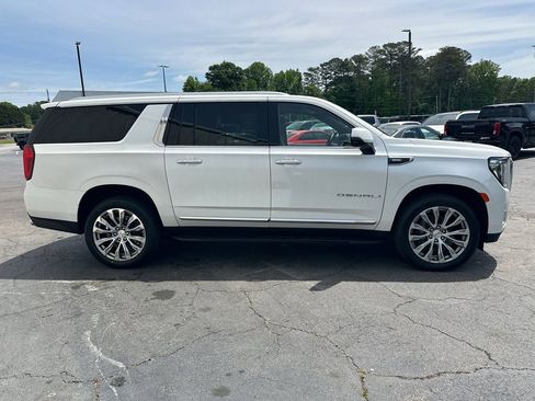Used 2023 GMC Yukon XL Denali RWD image 5