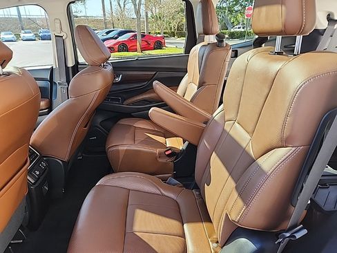 Used 2023 Subaru Ascent Touring image 21