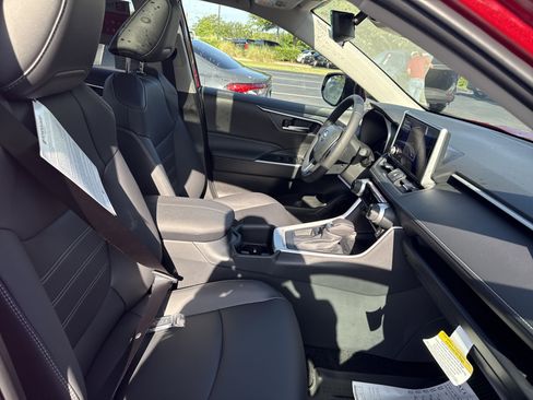 New 2025 Toyota RAV4 XLE Premium FWD image 34