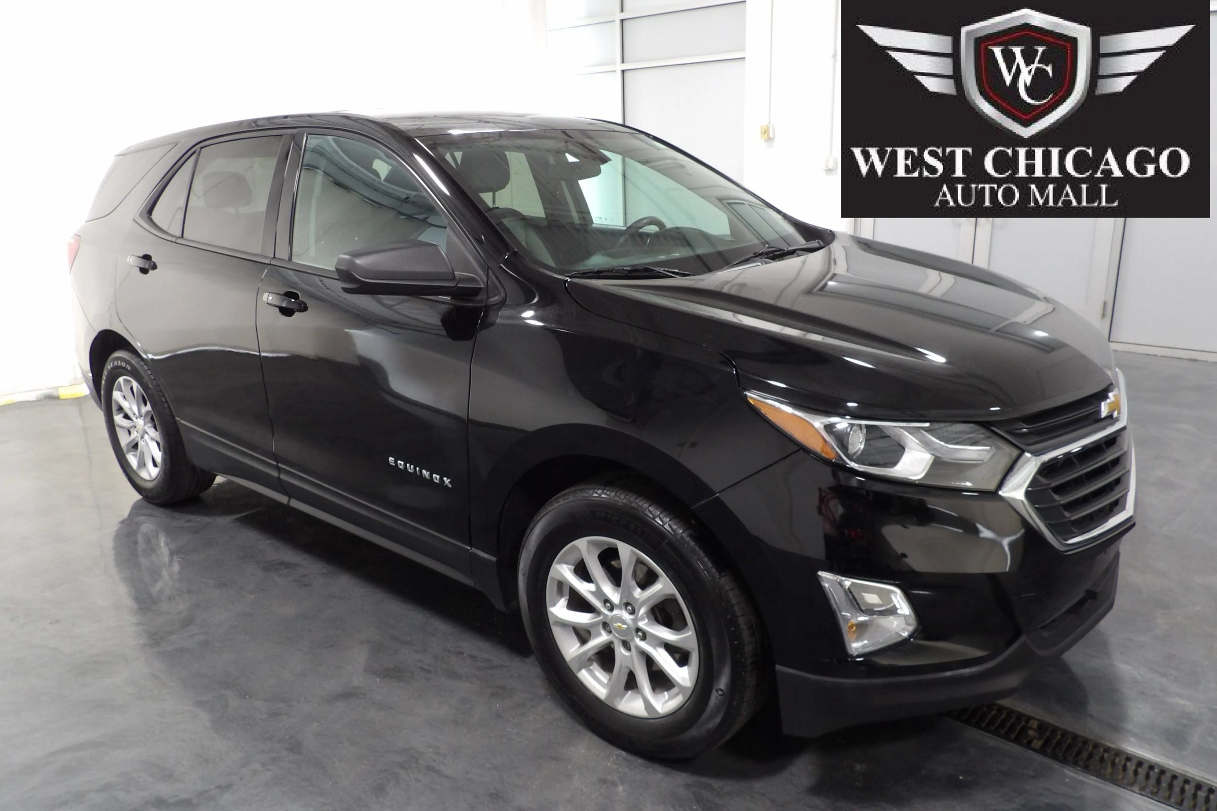 Used 2019 Chevrolet Equinox LS w/ LS Convenience Package FWD image 1