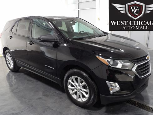Used 2019 Chevrolet Equinox LS w/ LS Convenience Package FWD image 1