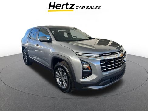Used 2025 Chevrolet Equinox LT image 1