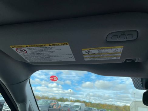 Used 2026 Ford F350 Lariat w/ FX4 Off-Road Package image 32