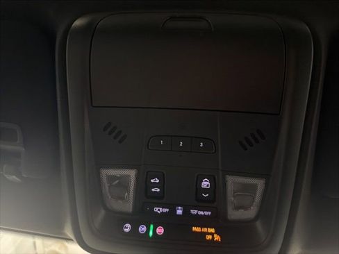 Used 2023 Cadillac XT4 Sport AWD/4WD image 35