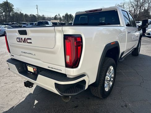 Used 2022 GMC Sierra 2500 Denali image 6