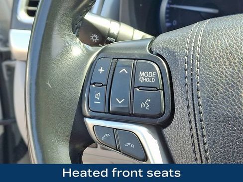 Used 2019 Toyota Highlander XLE FWD image 7