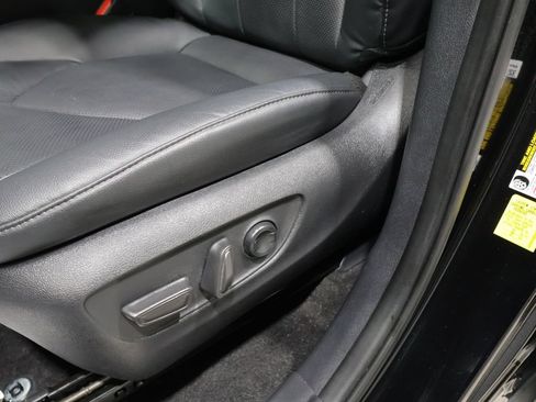 Certified 2024 Toyota Grand Highlander AWD image 12