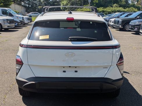 Certified 2024 Hyundai Kona SEL AWD/4WD image 3