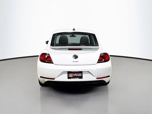 Used 2018 Volkswagen Beetle 2.0T S FWD image 7