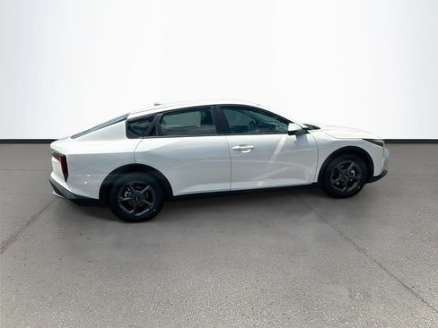 New 2026 Kia K4 FWD image 8