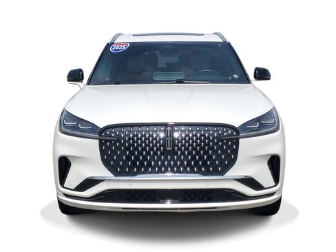 Used 2025 Lincoln Aviator Black Label AWD/4WD image 2