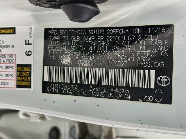 Certified 2017 Toyota Prius Four FWD image 27