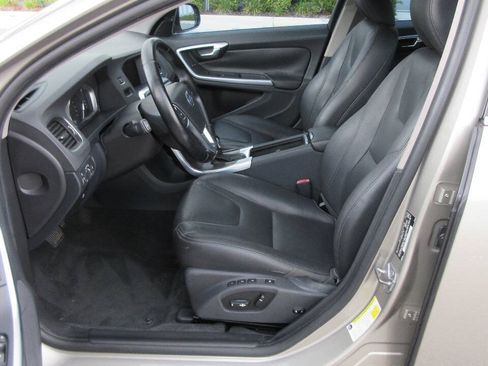 Used 2015 Volvo S60 T5 Premier FWD image 9