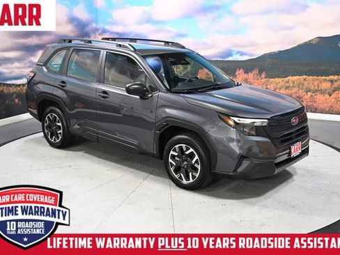 Used 2025 Subaru Forester image 2