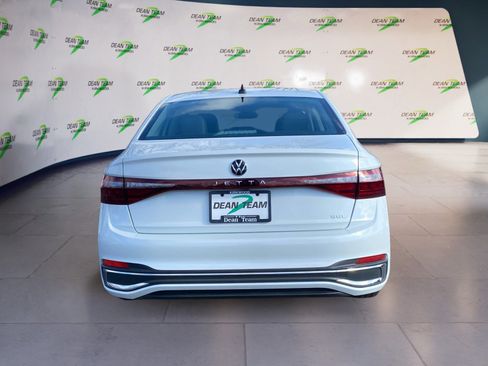 Used 2025 Volkswagen Jetta SEL FWD image 7