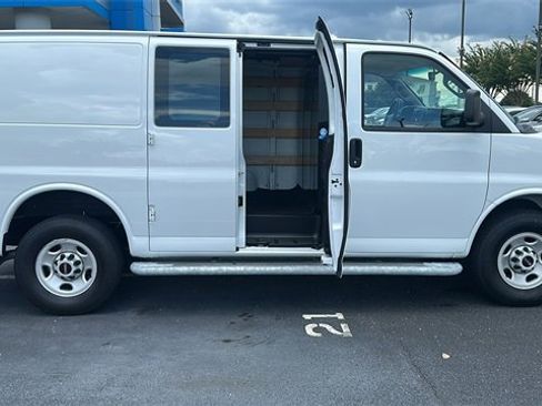 Used 2023 GMC Savana 2500 w/ Driver Convenience Package image 25
