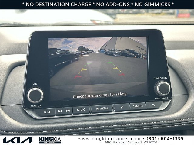 Used 2025 Nissan Rogue SV AWD/4WD image 13