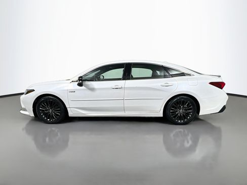 Used 2020 Toyota Avalon XSE w/ All Weather Liner Package FWD image 9