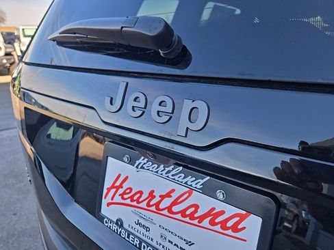 New 2026 Jeep Cherokee Limited AWD/4WD image 21