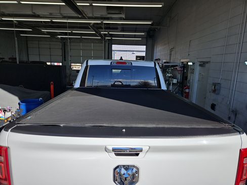 Used 2020 RAM 1500 Laramie image 31