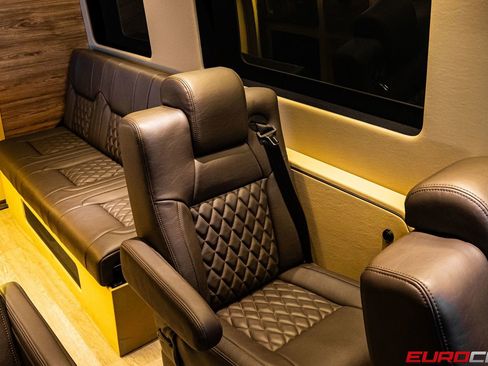 Used 2025 Mercedes-Benz Sprinter 3500 image 51