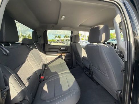 Used 2020 Chevrolet Silverado 1500 LT Trail Boss w/ Safety Package AWD/4WD image 15