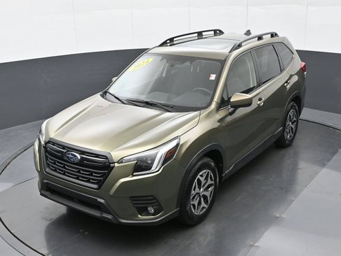 Used 2024 Subaru Forester Premium AWD/4WD image 33